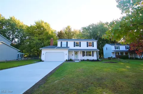 6255 Lakewood Ct, Mentor, OH 44060