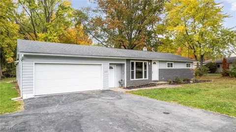 339 Fowler St, Cortland, OH 44410