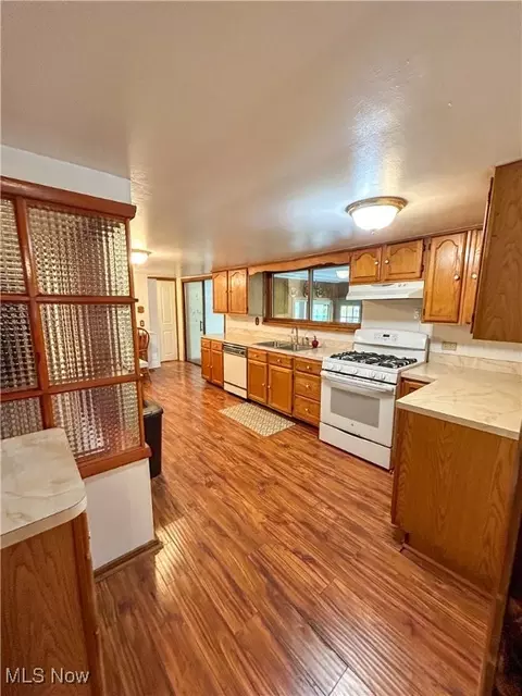Kitchen - 4010 Jaeger Rd, Lorain, OH 44053 photo 1 of 3