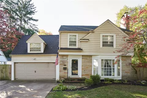 2090 Stabler Rd, Akron, OH 44313