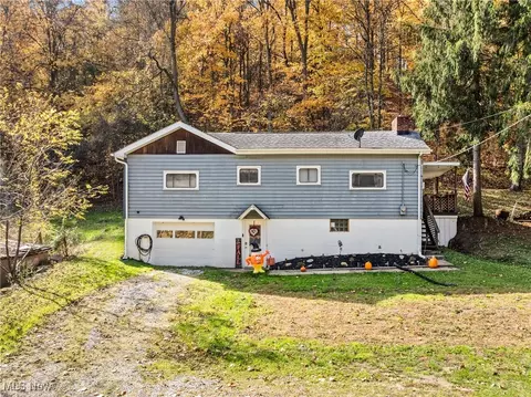 55112 Colerain Pike, Martins Ferry, OH 43935