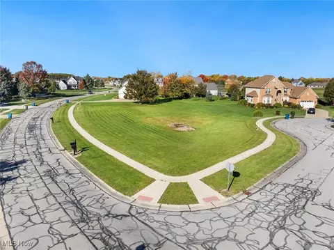 701 Hayes St, Lagrange, OH 44050