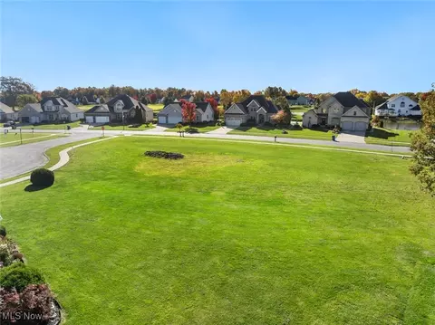 701 Hayes St, Lagrange, OH 44050 photo 5