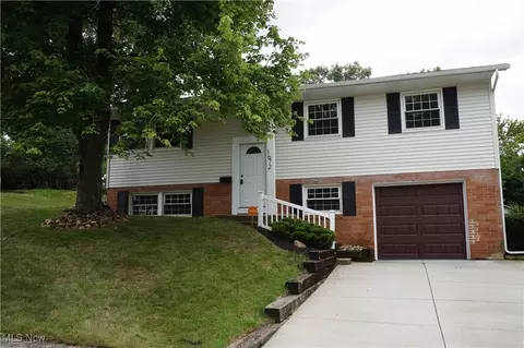 1672 Bronson Rd, Tallmadge, OH 44278
