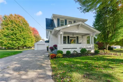 223 Fifth Ave, Hubbard, OH 44425
