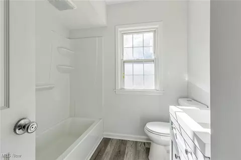 Bath - 106 Berkley Rd, Elyria, OH 44035 photo 1 of 3
