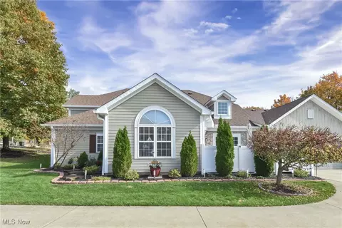 402 Houghton Rd #15, Northfield, OH 44067