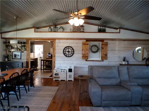 162 Powers Rd, Weirton, WV 26062 photo 6