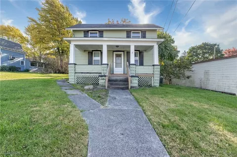8 Madison St, Norwalk, OH 44857