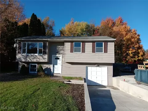 9829 Belden Dr, Windham, OH 44288