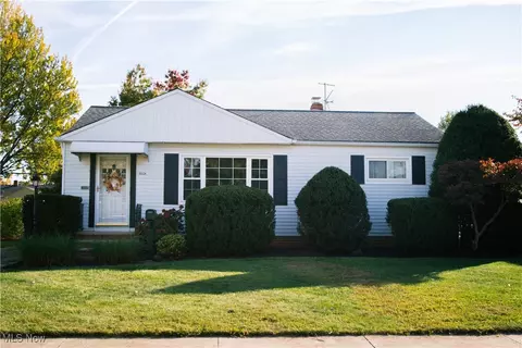 30124 Barjode Rd, Willowick, OH 44095