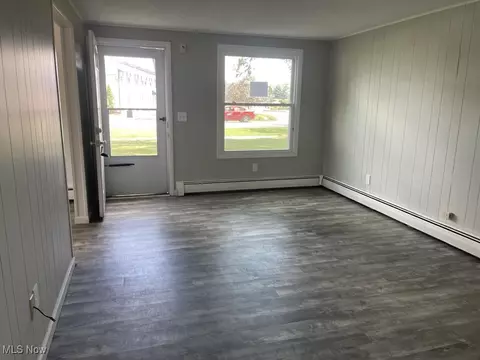 Living - 715 Abbe Rd S, Elyria, OH 44035 photo 2 of 2