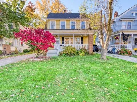 14707 Armin Ave, Lakewood, OH 44107
