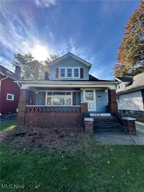 9718 Robinson Ave, Garfield Heights, OH 44125