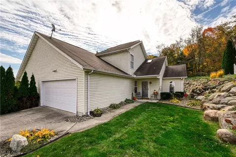 595 Hilltop Ter, Tallmadge, OH 44278