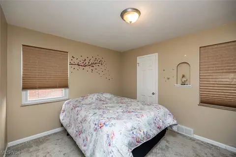 Bedroom - 6107 Gilbert Ave, Parma, OH 44129 photo 1 of 3