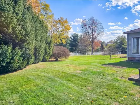 6040 Firestone Rd NE, Canton, OH 44721 photo 5
