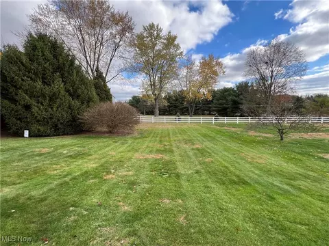 6040 Firestone Rd NE, Canton, OH 44721 photo 4