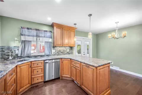 Kitchen - 230 E 218 St, Euclid, OH 44123 photo 4 of 4