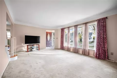 Living - 230 E 218 St, Euclid, OH 44123 photo 1 of 3