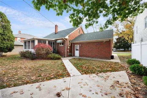 Exterior - 230 E 218 St, Euclid, OH 44123 photo 4 of 4