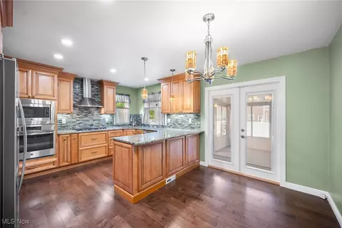 Kitchen - 230 E 218 St, Euclid, OH 44123 photo 2 of 4