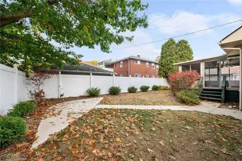 Exterior - 230 E 218 St, Euclid, OH 44123 photo 3 of 4