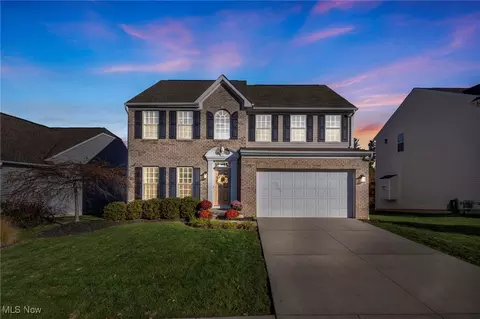 3119 Liberty Ledges Dr, Twinsburg, OH 44087