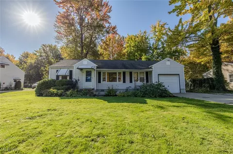 8060 Edgewood Rd, Mentor, OH 44060