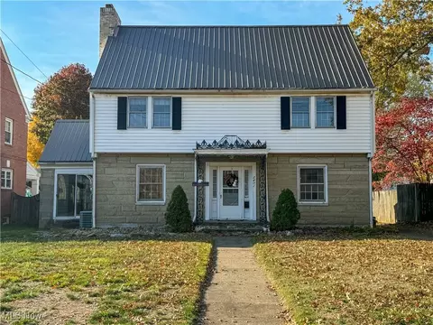 2401 Elm St, Parkersburg, WV 26101