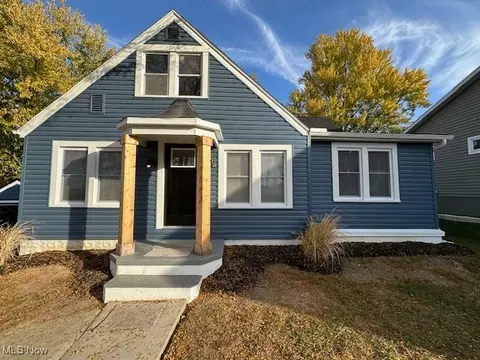 915 Orchard Hill Rd, Zanesville, OH 43701