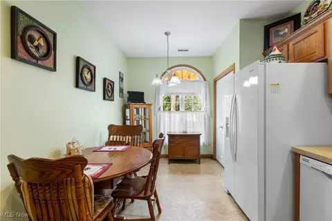 Dining - 7030 Knight Ave NW, Canton, OH 44708 photo 1 of 3