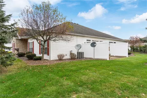 Exterior - 7030 Knight Ave NW, Canton, OH 44708 photo 6 of 7