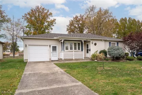1048 W 37th St, Lorain, OH 44052