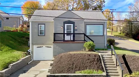 3701 Marlamont Way, Weirton, WV 26062
