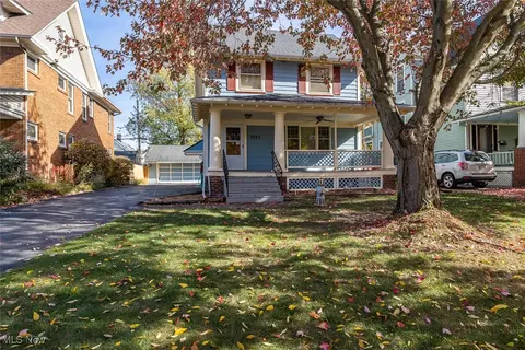1593 Northland Ave, Lakewood, OH 44107