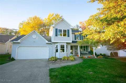 5271 Yellowstone Dr, Medina, OH 44256