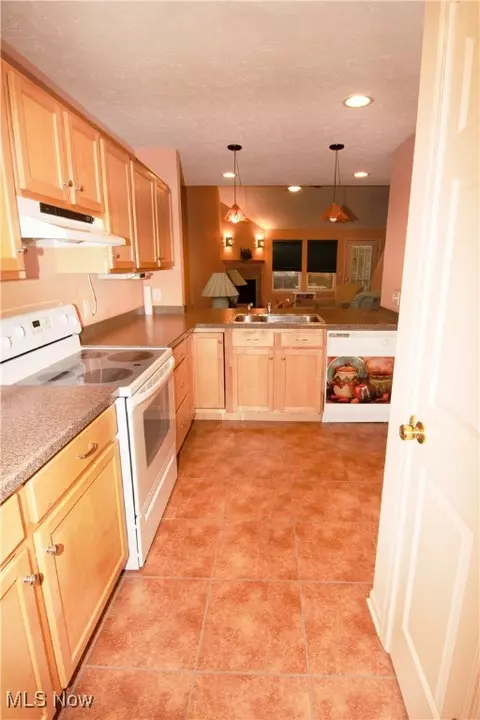 106 Beery Dr, Willowick, OH 44095 photo 15