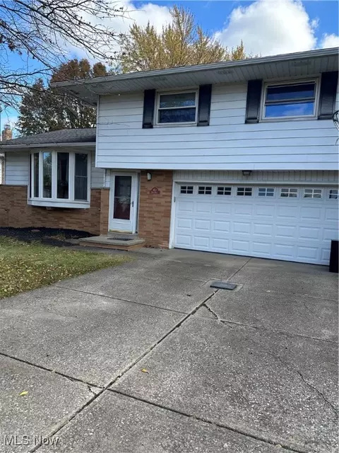 951 Rose Blvd, Cleveland, OH 44143