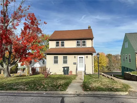 314 Rosslyn Blvd, Steubenville, OH 43952