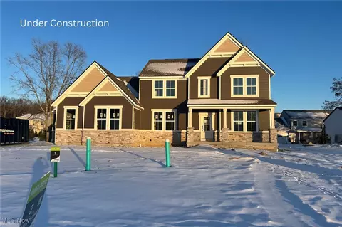 3255 Woodstone Ln, Avon, OH 44011