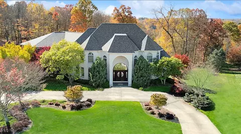282 Orlando Mnr, Wintersville, OH 43953