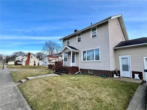 380 Mission Dr, Akron, OH 44301