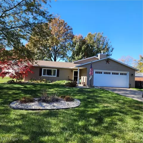 864 Princeton Ave, Amherst, OH 44001