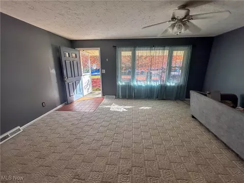 1472 Turnberry Dr, Boardman, OH 44512 photo 4