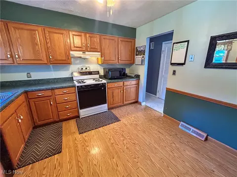 1472 Turnberry Dr, Boardman, OH 44512 photo 8