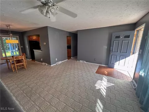 1472 Turnberry Dr, Boardman, OH 44512 photo 3