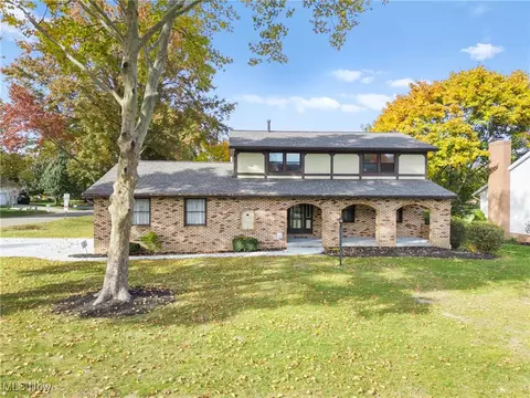 2161 Windham St NE, Canton, OH 44721