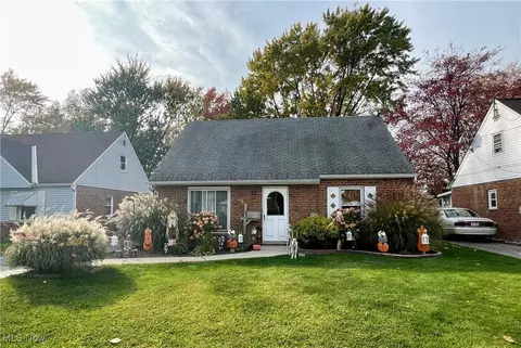 4556 W 158th St, Cleveland, OH 44135