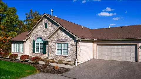 1941 Fairways Dr, Streetsboro, OH 44241